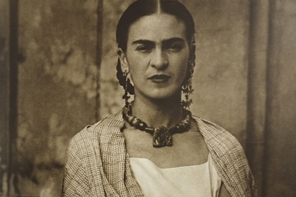 Donne che hanno fatto la storia: da Frida Kahlo ad Alda Merini