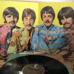 Sgt. Pepper's dei Beatles: i 50 anni di un disco storico riassunti in un documentario