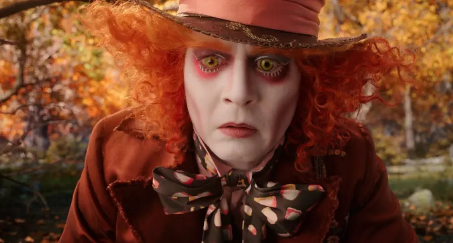 Alice attraveso lo specchio. Recensione e trailer