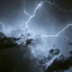 Foto del giorno: Fulmini nel cielo della Francia