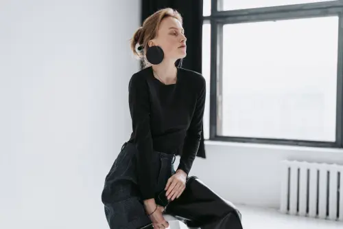 Stile Minimal: Capi Essenziali per il Guardaroba