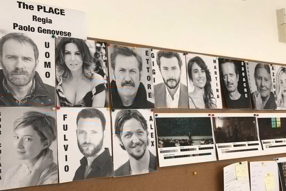 The Place recensione: il film di Paolo Genovese tra cinema e teatro